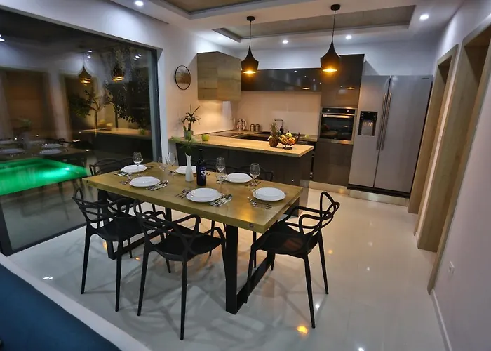 Villa Family Friendly House With A Swimming Pool Split - 15909