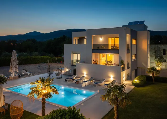 Villa Marijeta Exclusive 5 Star Villa With 50Sqm Private Pool, 6 Bedrooms And Playroom Split